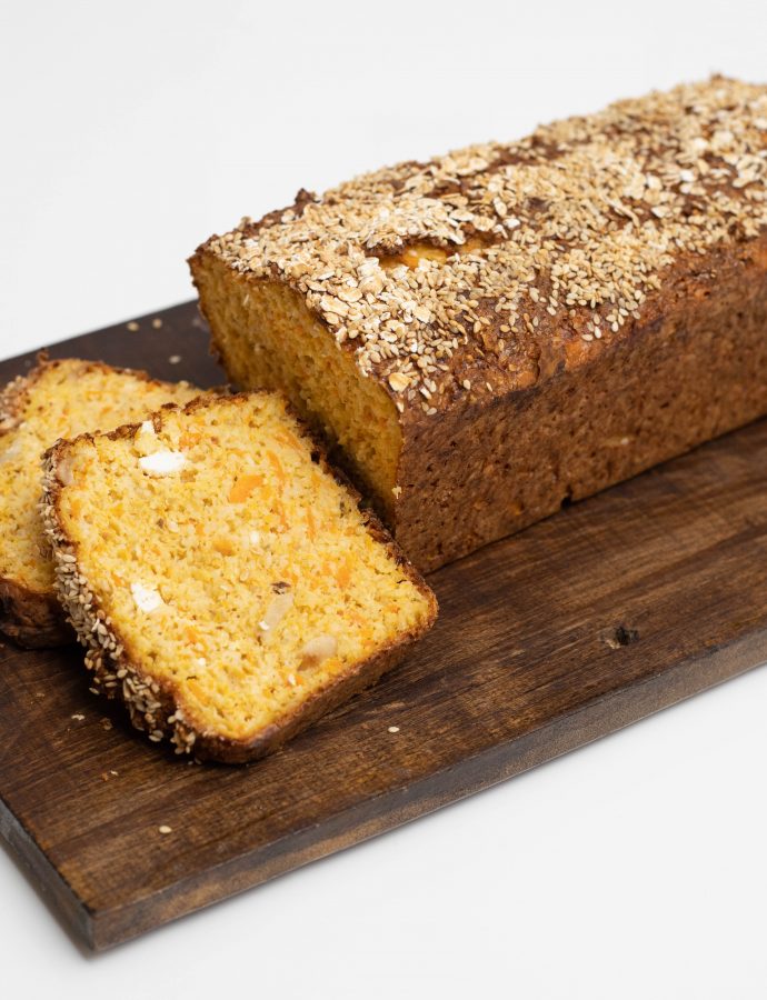 Kruh s mrkvom i sjemenkama (bez brašna)